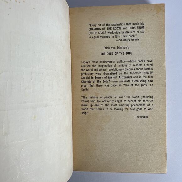 The Gold of the Gods by Erich von Daniken 1974 Bantam Books Vintage Paperback - Picture 7 of 9